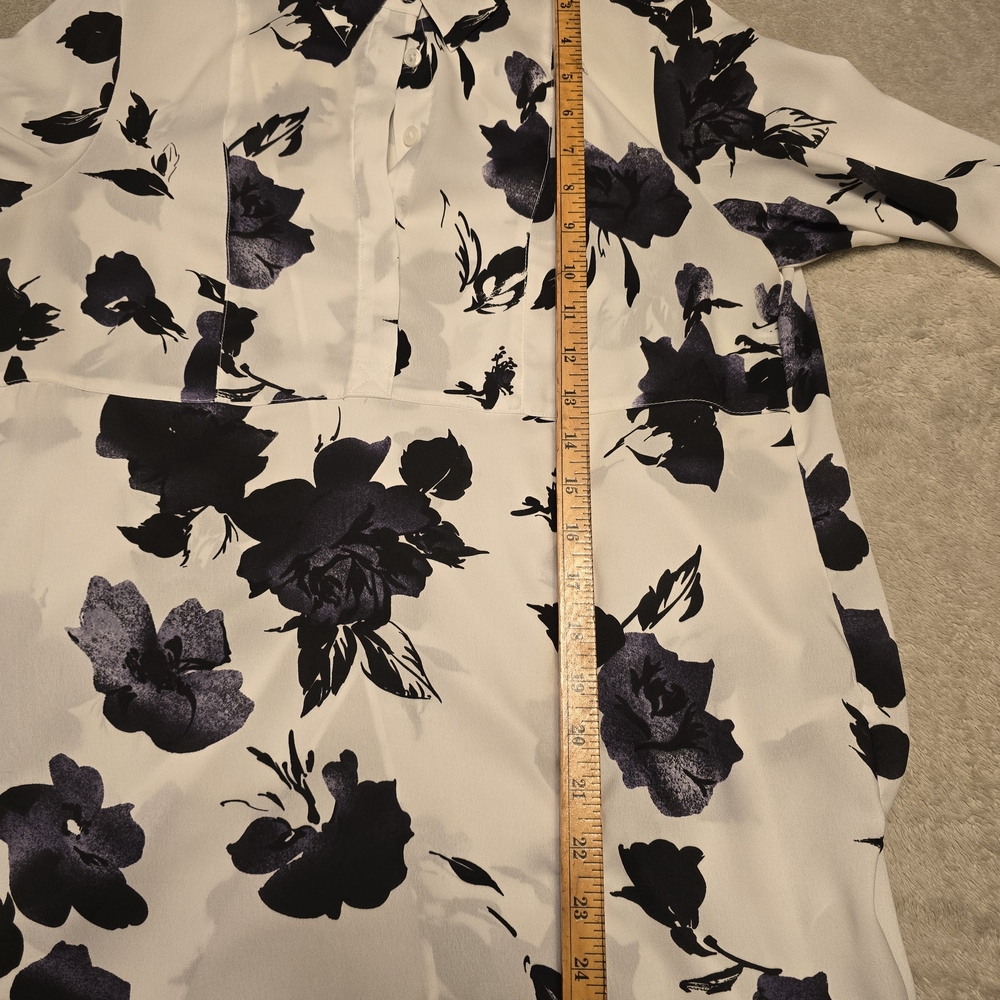 Simply Vera Vera Wang White Blouse with Black and Deep Purple Floral Print - Picture 10 of 12